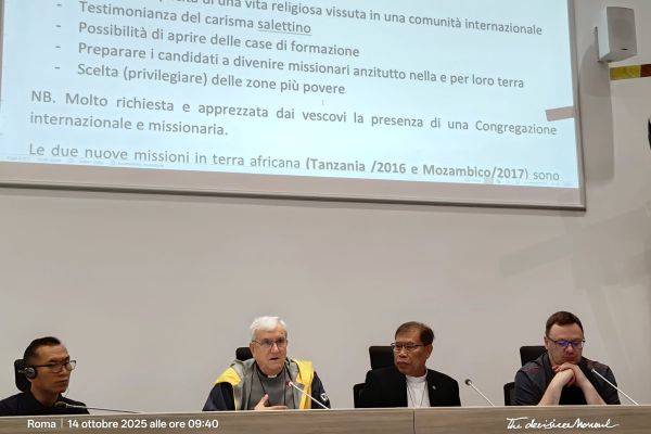 8-giorno-z-conferenza11E96E833-B814-C0D1-6042-35111A256051.jpg