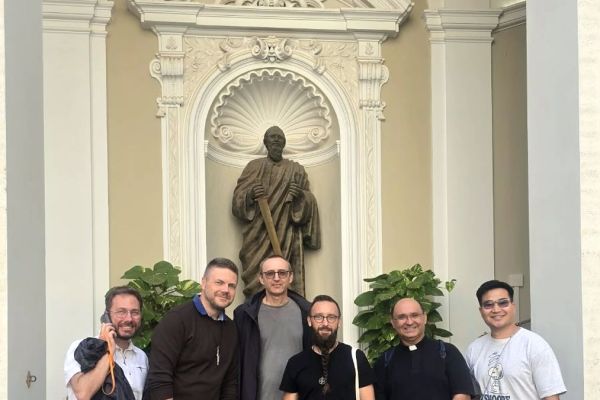 formatori-0839C0DB643-96D6-55E6-342F-C5B0DF02DEA4.jpg