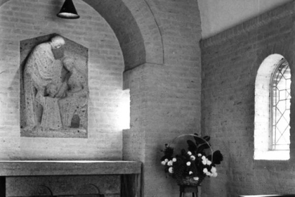 23-b-la-tomba-dentro-la-capella-nuova39531EF9-92C2-5BD8-1154-0A74F83D193A.jpg